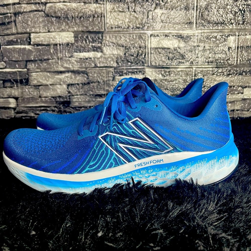 New Balance Fresh Foam X Vongo V5 Laser Blue Men Size 11